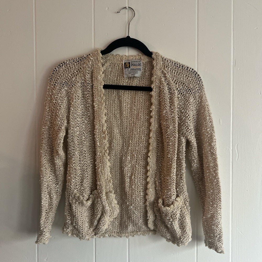 Elegant Cream Knit Cardigan